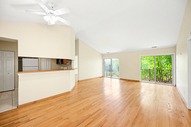 Building Photo - 363 Pembroke Ln