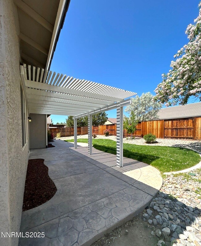 Building Photo - 5021 Chevalier Dr