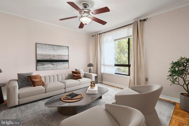 Building Photo - 3825 Davis Pl NW