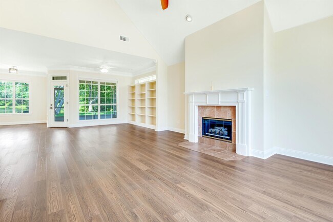 Building Photo - 4485 Turnberry Pl