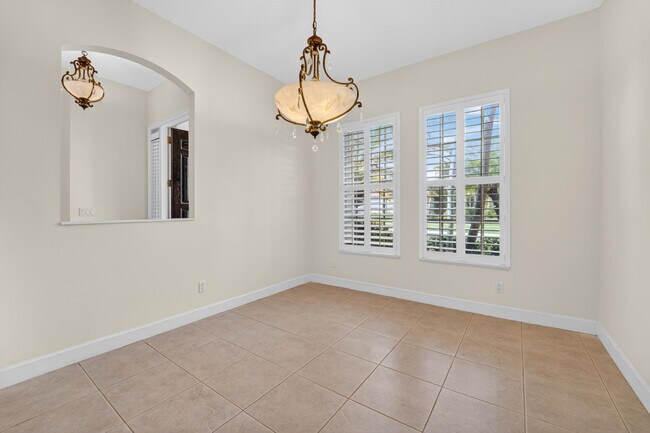 Building Photo - 854 SW St Tropez Ct