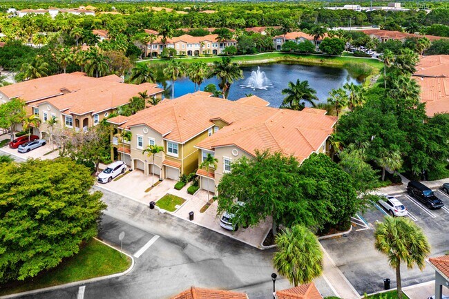 Building Photo - 4890 Bonsai Cir