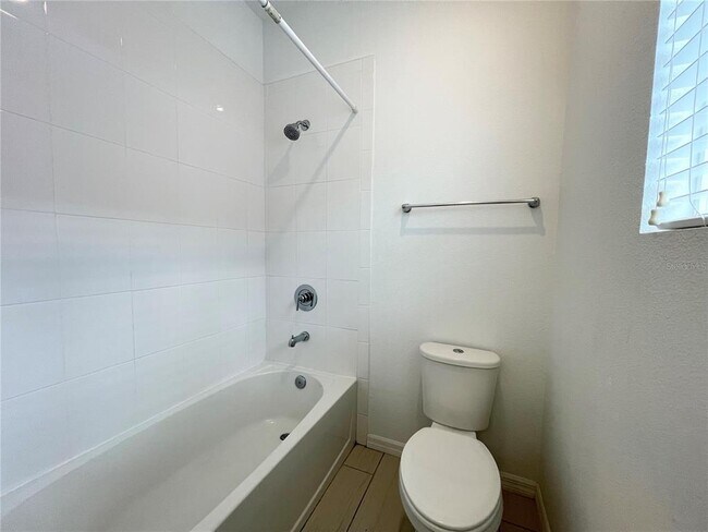 Building Photo - 15060 Willow Arbor Cir