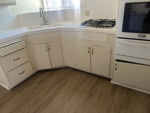 Building Photo - 14329 Chandler Blvd