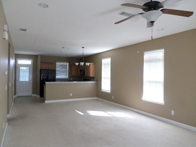 Building Photo - 400 Conley Dr