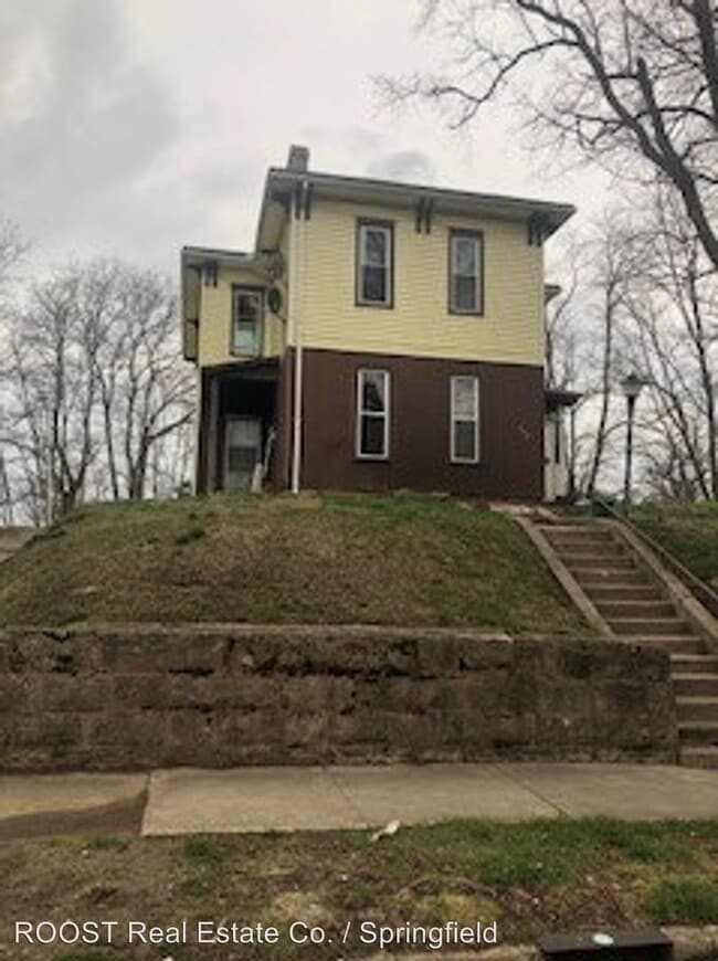 Primary Photo - 147-149 S Shaffer St