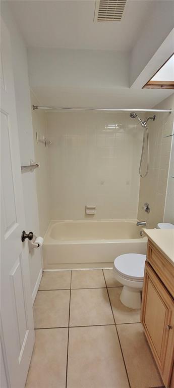 Building Photo - 3214 W Van Buren Dr