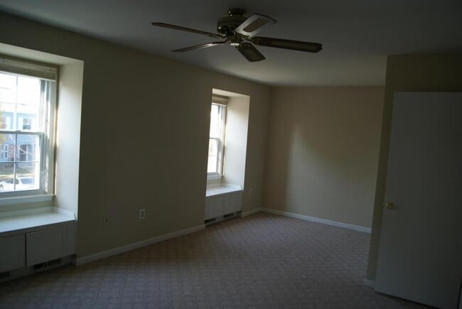 Building Photo - 9156 Stevens Ct