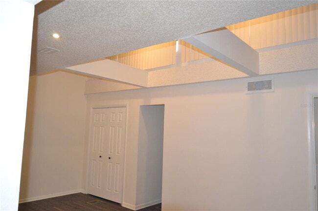 Building Photo - 2585 Countryside Blvd