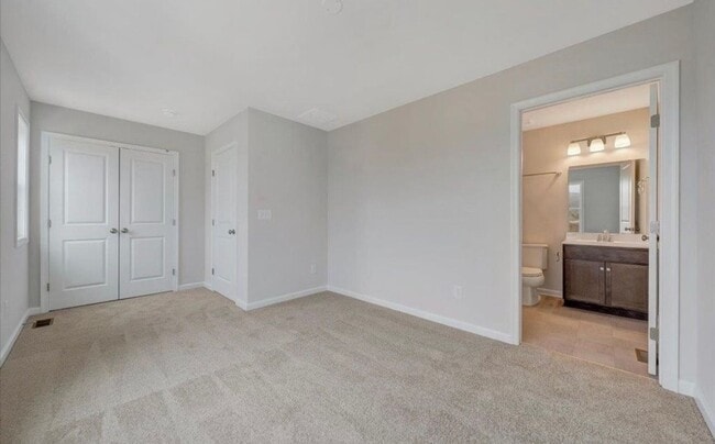 Building Photo - Brand New Townhouse Available for Rent