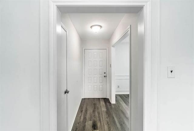 Building Photo - 1905 Lansdown Ct