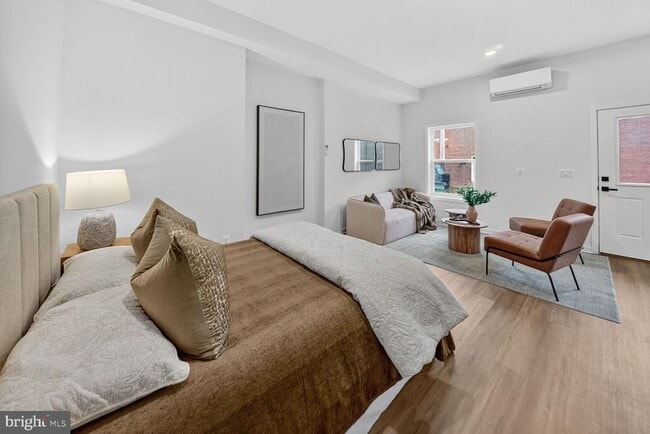 Building Photo - 709 Massachusetts Ave NE