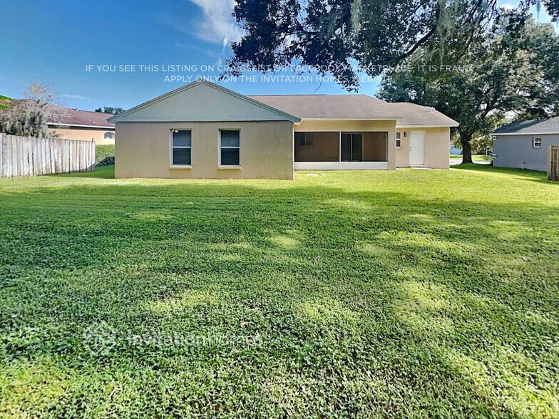 Building Photo - 2655 Green Valley Dr