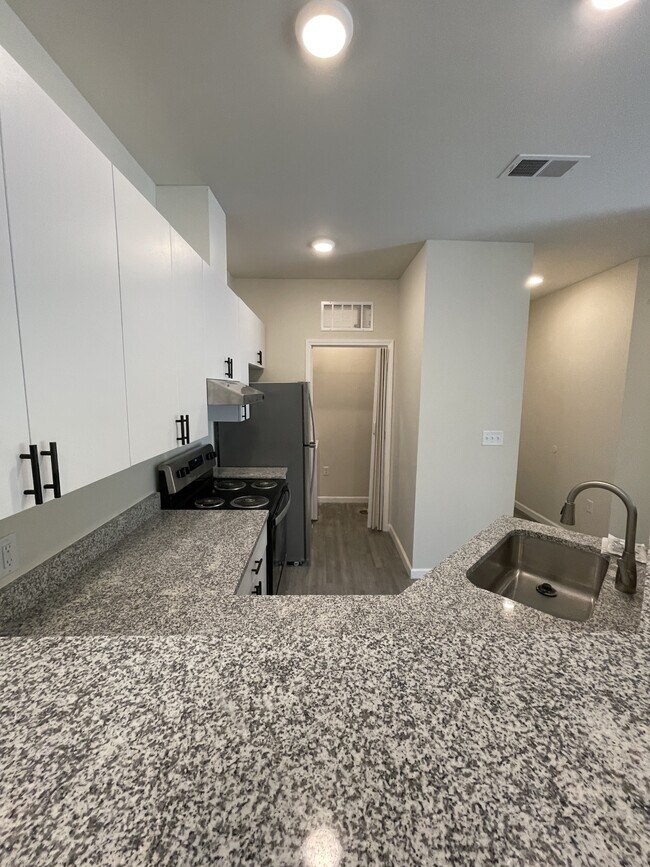 Building Photo - 233 Harmony Mdws Ct