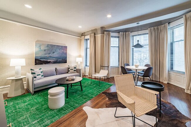 Primary Photo - 68 E Cedar St