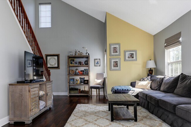 Building Photo - 16 Juneau Ct