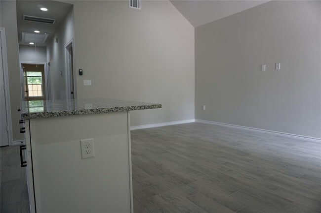 Building Photo - 11478 Underwood St