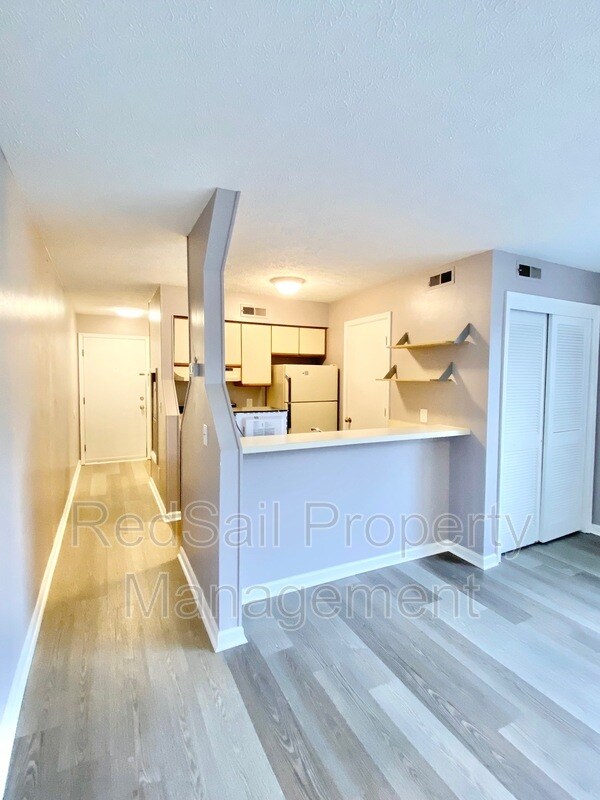 Building Photo - 15 Cape Dorey Dr