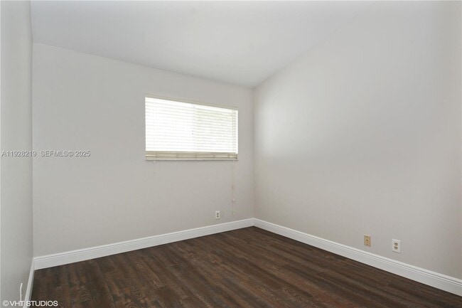 Building Photo - 6215 Old Court Rd