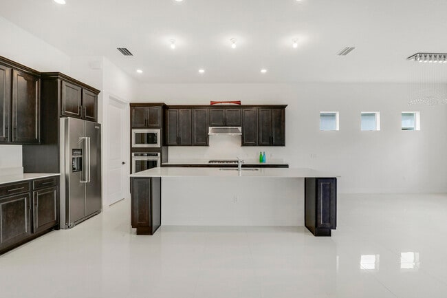 Building Photo - 10815 Stellar Cir