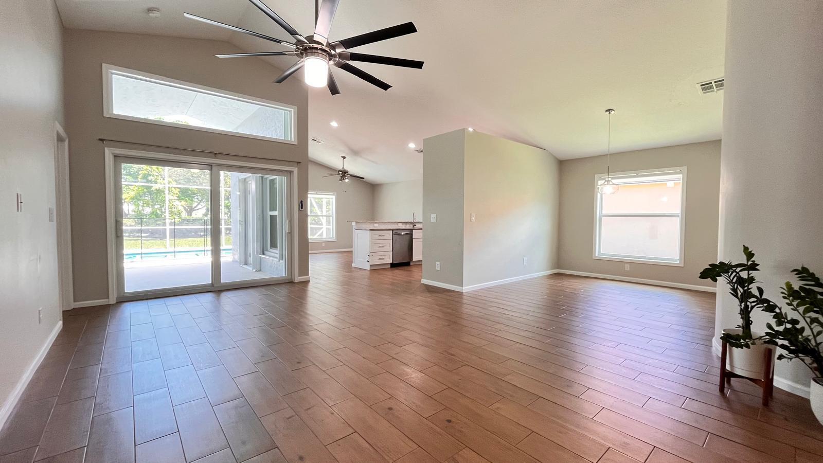 Building Photo - 1627 Oak Berry Cir
