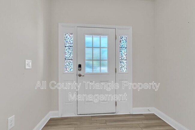 Building Photo - 2103 Nandina Trl