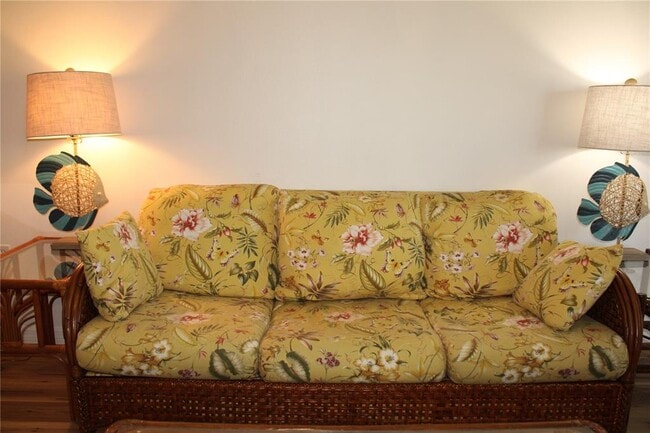 Building Photo - 5062 Live Oak Cir