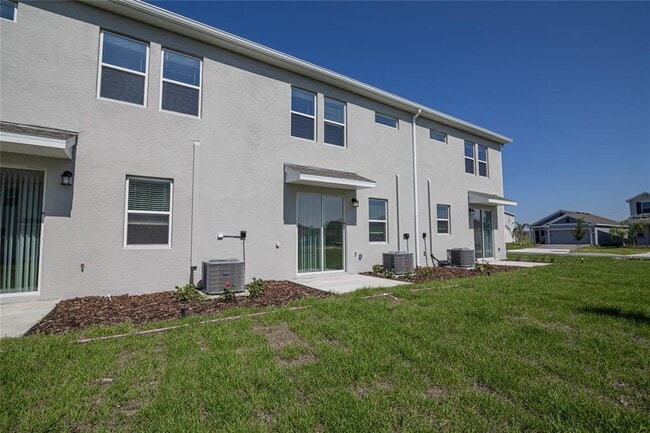 Building Photo - 2642 Runners Cir