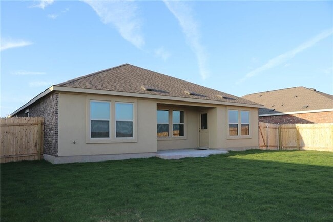Building Photo - 1032 Hillrose Dr