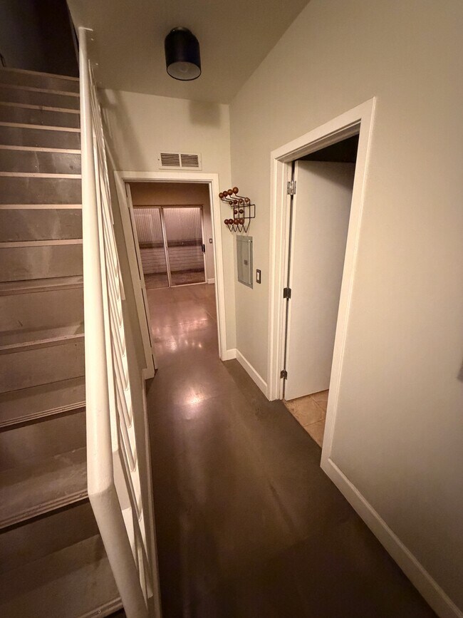 Building Photo - 18 Norfolk St