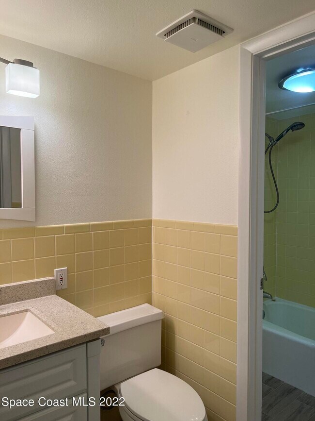 Building Photo - 500 Palm Springs Blvd