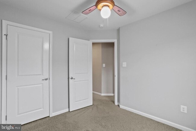 Building Photo - 85 Norwood Dr