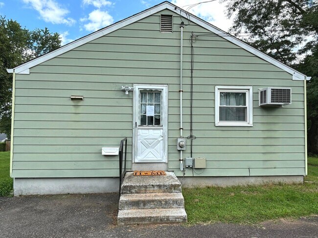 Building Photo - 17 Mayfair Rd
