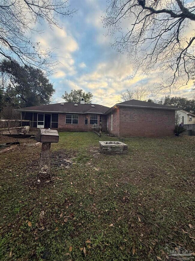 Building Photo - 4571 Baybrook Dr