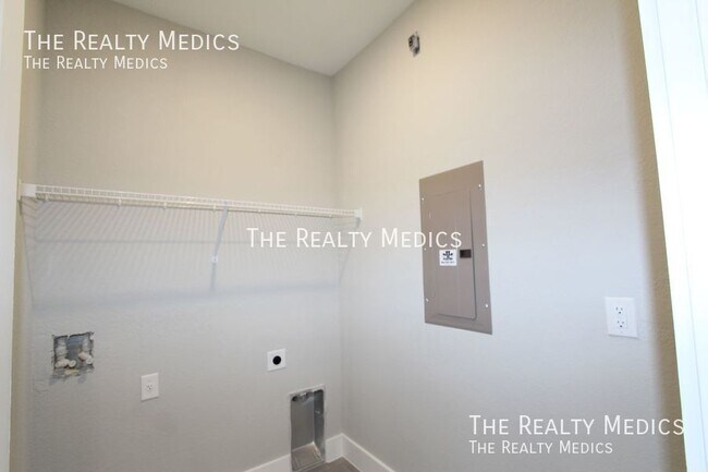 Building Photo - 56 Cordona Dr