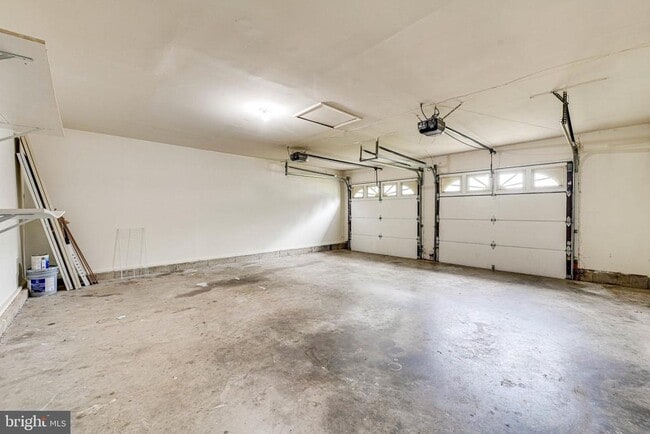 Building Photo - 3381 Monarch Ln