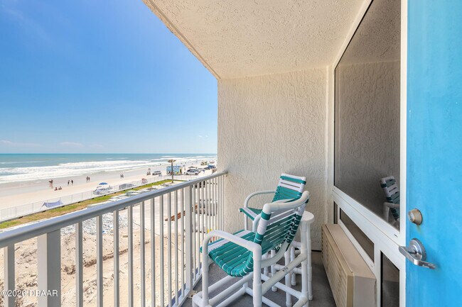 Building Photo - 935 S Atlantic Ave