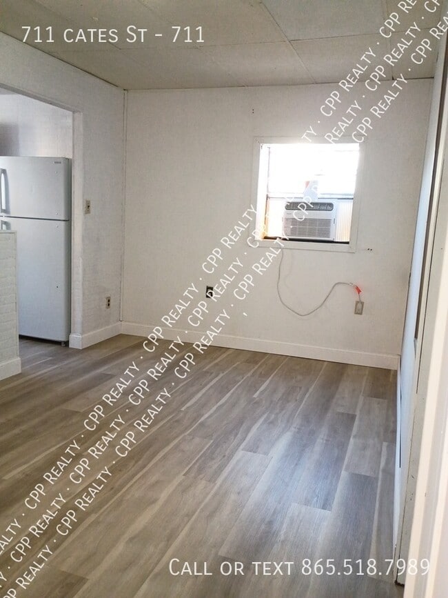 Building Photo - 711 Cates St