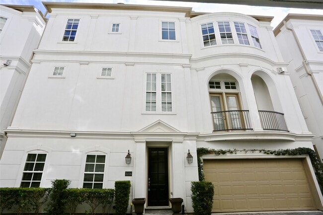 Building Photo - 3226 McKinney St