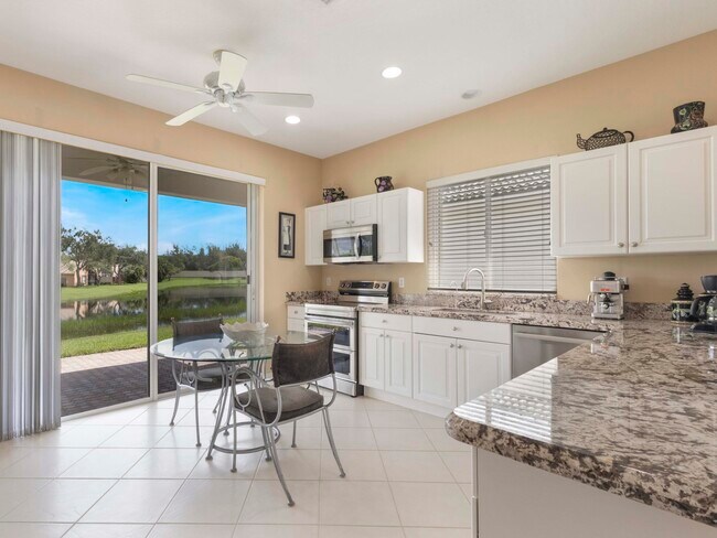 Building Photo - 8125 Brindisi Ln