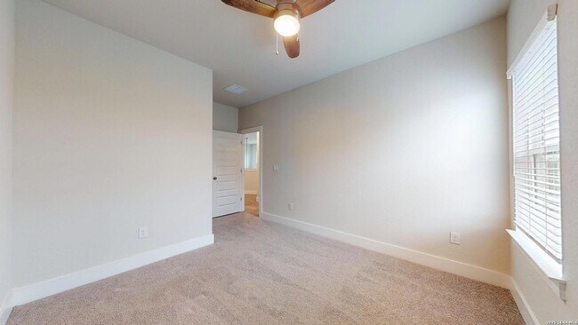 Building Photo - 11526 Hollering Pass