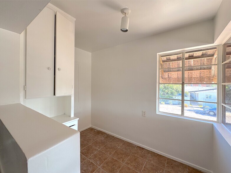 Building Photo - 3631 N 15th Ave