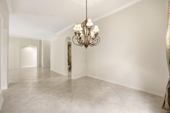 Building Photo - 195 Sedona Way