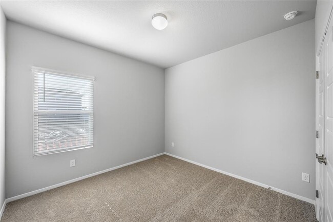 Building Photo - 311 Chesterfield Dr