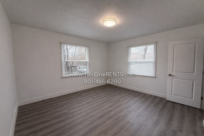 Building Photo - NO DEPOSIT option available for qualified renters with Obligo