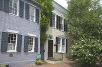 Building Photo - 1530 33rd St NW