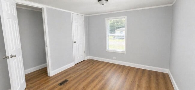 Building Photo - 2828 Redwing Ln