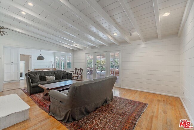 Building Photo - 5705 Sunnyslope Ave