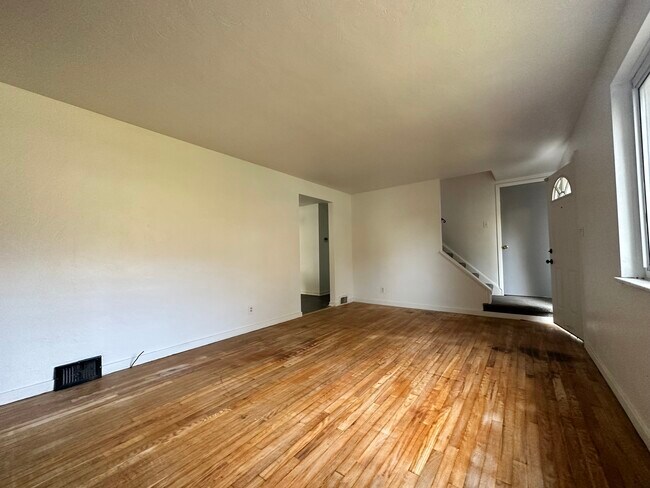 Living Room 2 - 517 Foltz Dr