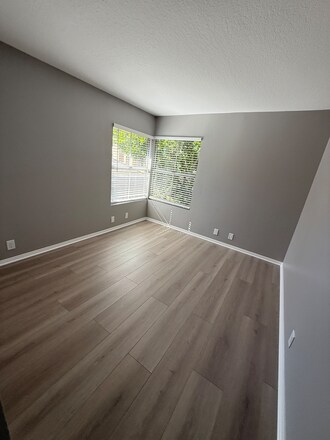 Bedroom2 - 40 Vassar Aisle